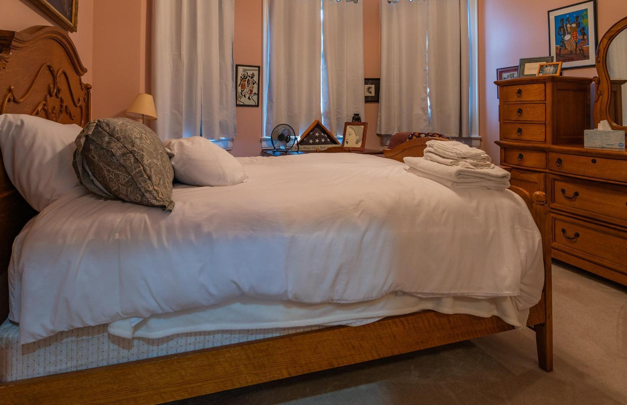 Exquisite Victorian Apartment สปริงฟิลด์ ภายนอก รูปภาพ